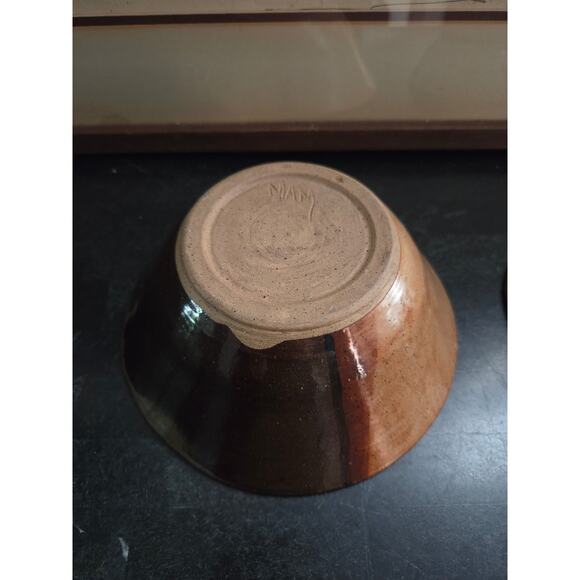 Set of 2 MAM Studio Pottery Bowls Brown Glaze Handmade 7.5" & 4.75" Signed - Picture 9 of 10